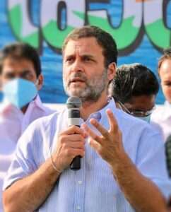 कांग्रेस पार्टी के बैंक खाते करीब एक महीने पहले फ्रीज कर दिए गए