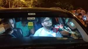 बेटे उमर अंसारी ने पिता मुख्तार अंसारी को धीमा जहर देकर मारे जाने का आरोप लगाया।