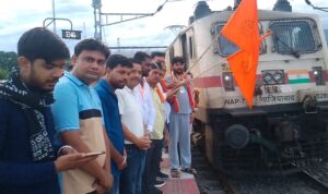 हल्द्वानी से रवाना हुई बाबा बूढ़ा अमरनाथ, वैष्णो देवी और शिवखोड़ी