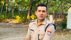 अनीस अहमद का निलंबन – ईमानदारी की सज़ा या सिस्टम की मजबूरी?