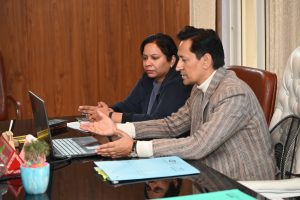 धार्मिक स्थलों पर भीड़ नियंत्रण और सुरक्षा व्यवस्था को लेकर मंडलायुक्त ने दिए सख्त निर्देश