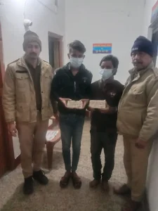 कोतवाली हल्द्वानी पुलिस ने मोबाइल चोरी का किया खुलासा, दो शातिर चोर गिरफ्तार