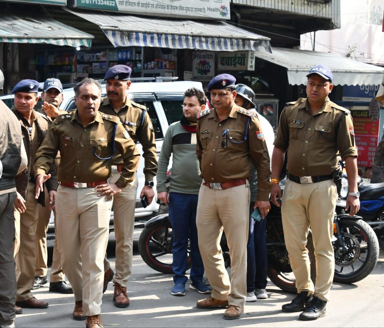 दुर्घटना के बाद हरकत में प्रशासन — ठंडी सड़क का एसएसपी ने किया निरीक्षण,