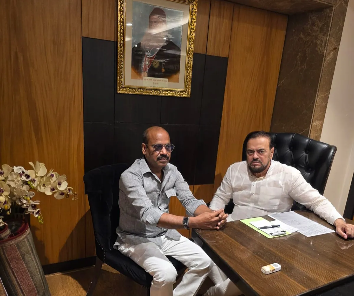 हल्द्वानी में सपा की सियासत गरम — अब्दुल बारी की मुलाकात से बढ़ी अंदरूनी हलचल, 2027 से पहले बड़ा बदलाव या नई कंट्रोवर्सी?